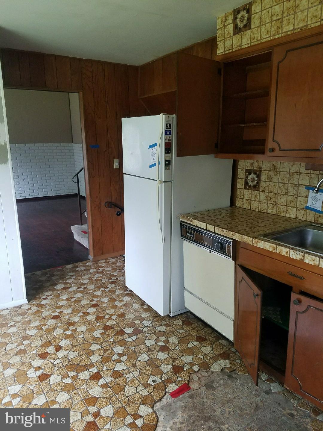 7712 Beekay Road Baltimore, MD 21219 - Photo 9 of 10 Kitchen