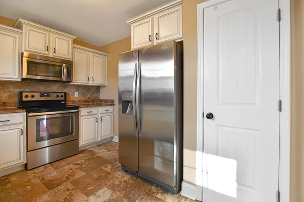 $1,600 | 3639 Fox Tail Drive, Clarksville, TN 37040