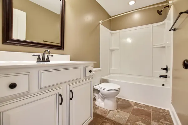 $1,600 | 3639 Fox Tail Drive, Clarksville, TN 37040