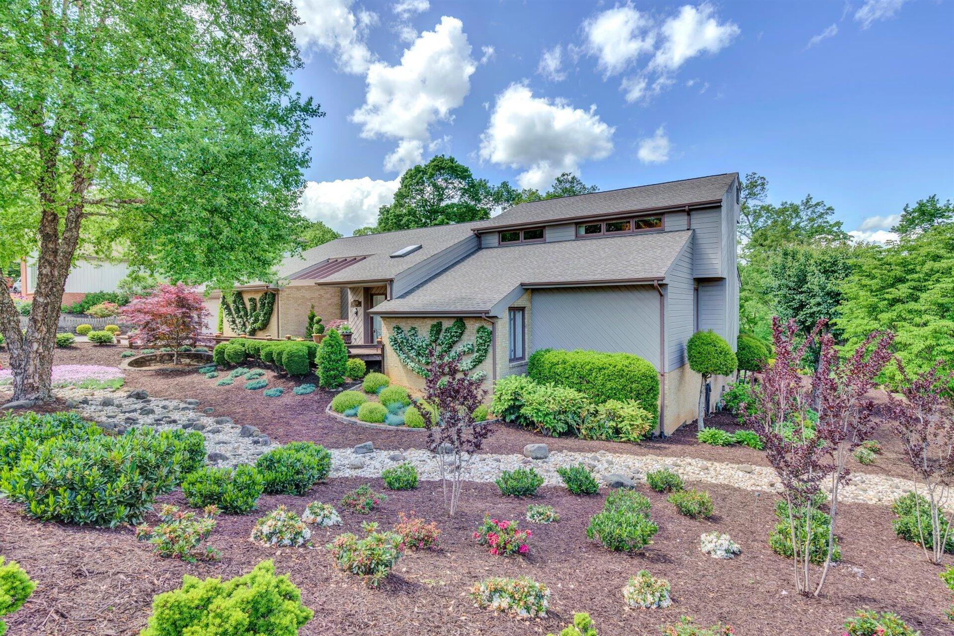 2635 Turnberry Road Salem, VA 24153 - Photo 5 of 67 04-050720210004