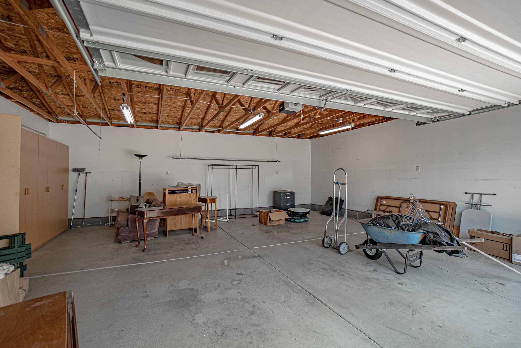 445 Lani Way Talent, OR 97540 - Photo 25 of 27 DSC05380-HDR