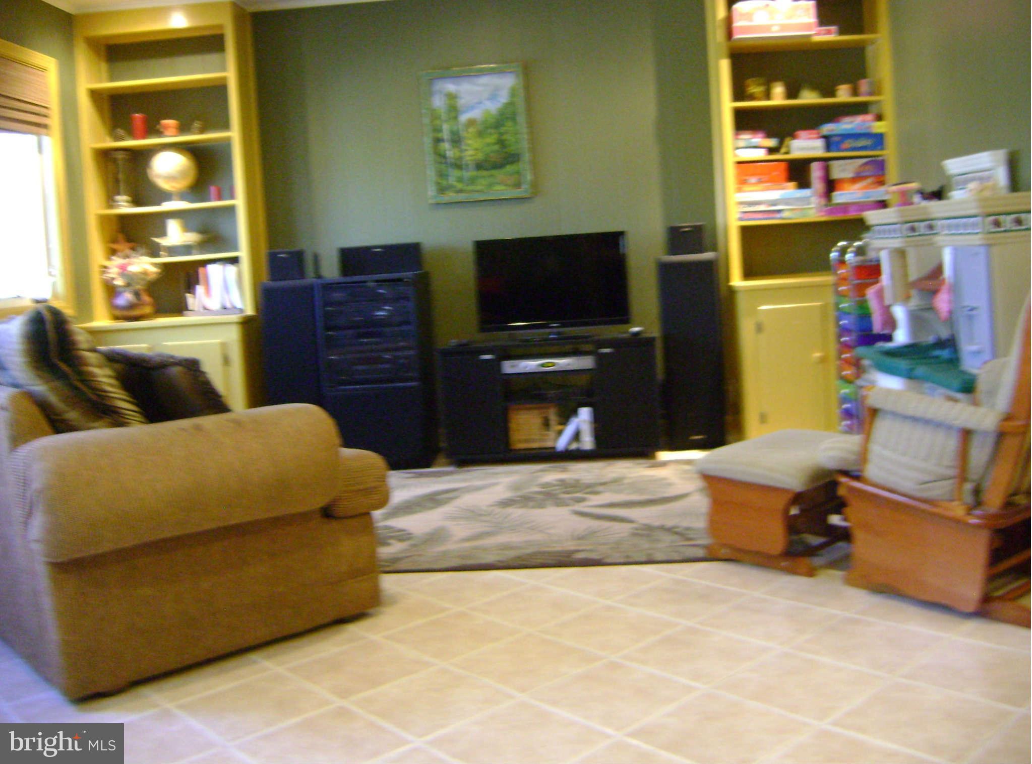 10915 Lombardy Road Silver Spring, MD 20901 - Photo 7 of 17 Family Room