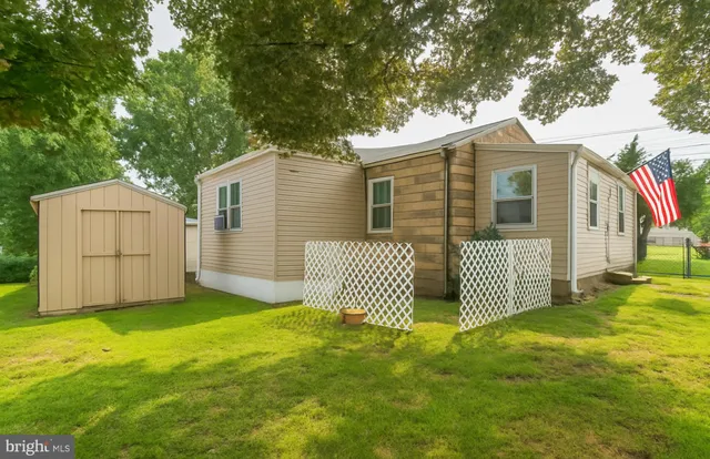 $139,500 | 464 Andrews Avenue, Glenolden, PA 19036