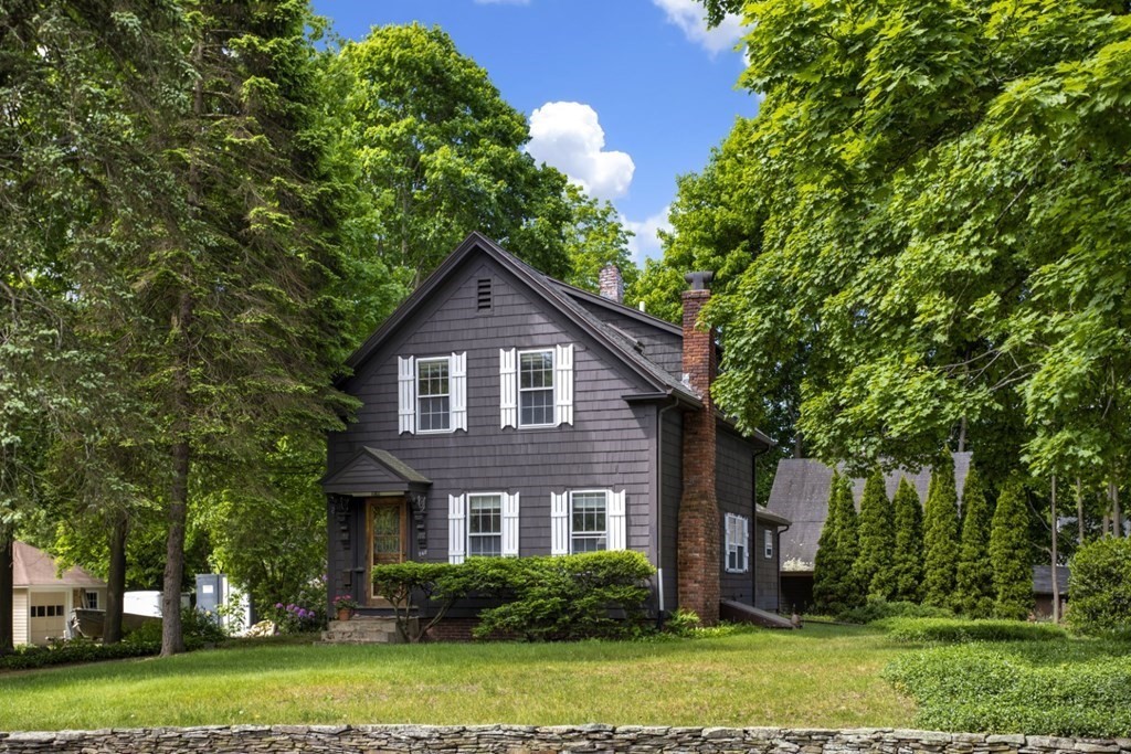 242 High Street Reading, MA 01867 - Photo 1 of 42 Gallery Image 1