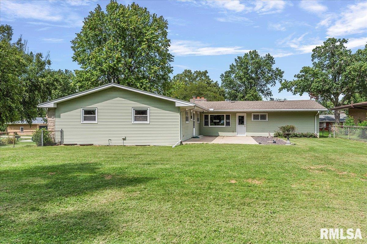 117 Greencastle Circle Springfield, IL 62712 - Photo 37 of 42