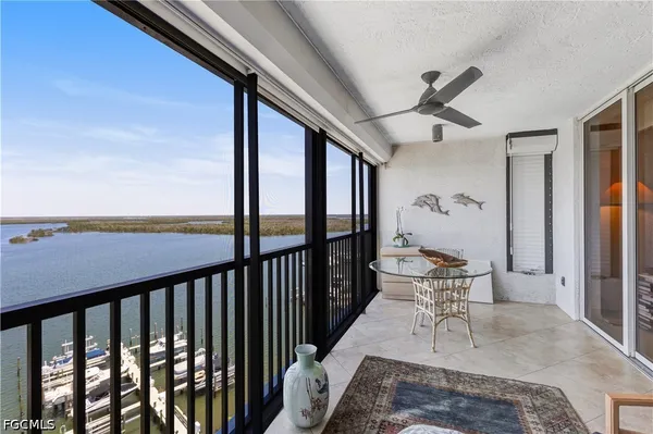 $749,000 | 4753 Estero Boulevard, Unit 905, Fort Myers Beach, FL 33931