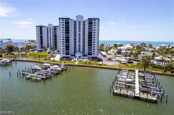 $749,000 | 4753 Estero Boulevard, Unit 905, Fort Myers Beach, FL 33931