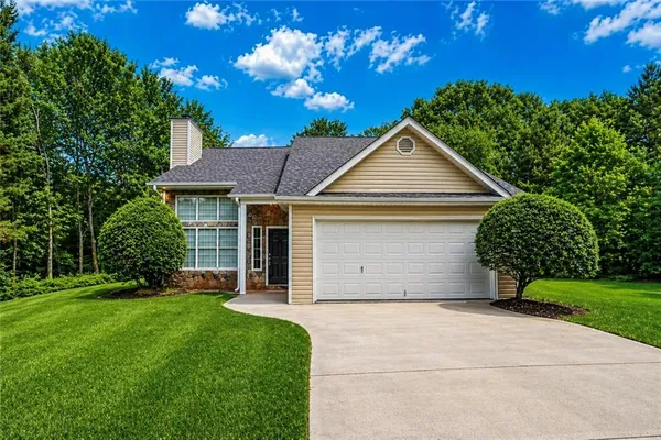 $1,700 | 85 Dove Point, Covington, GA 30016