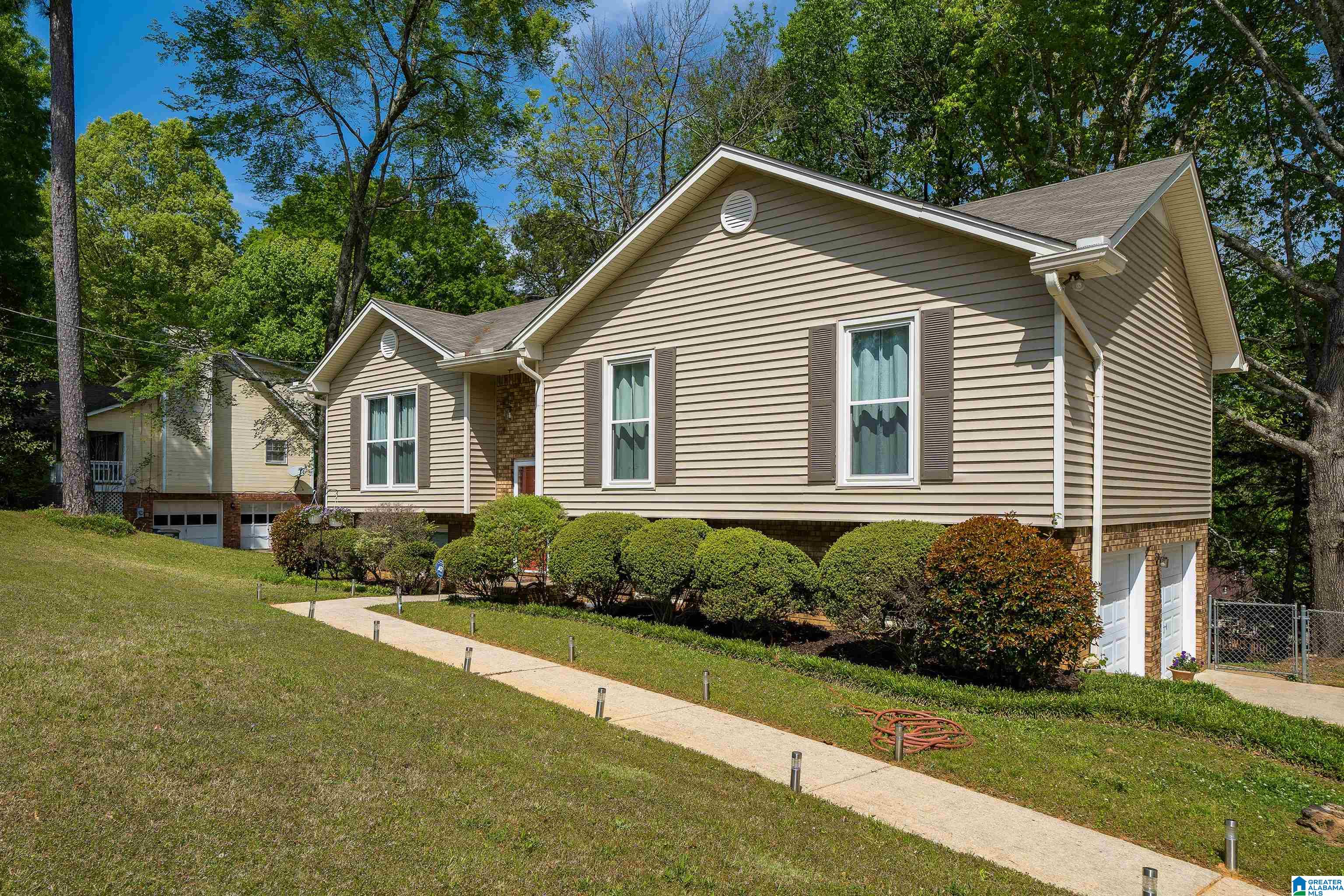 2665 Chestnut Way Pinson, AL 35126 - Photo 3 of 27