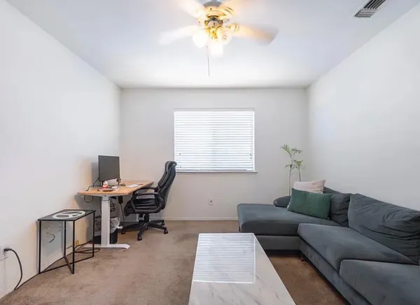 $3,200 | 5742 West Palo Alto Avenue, Fresno, CA 93722