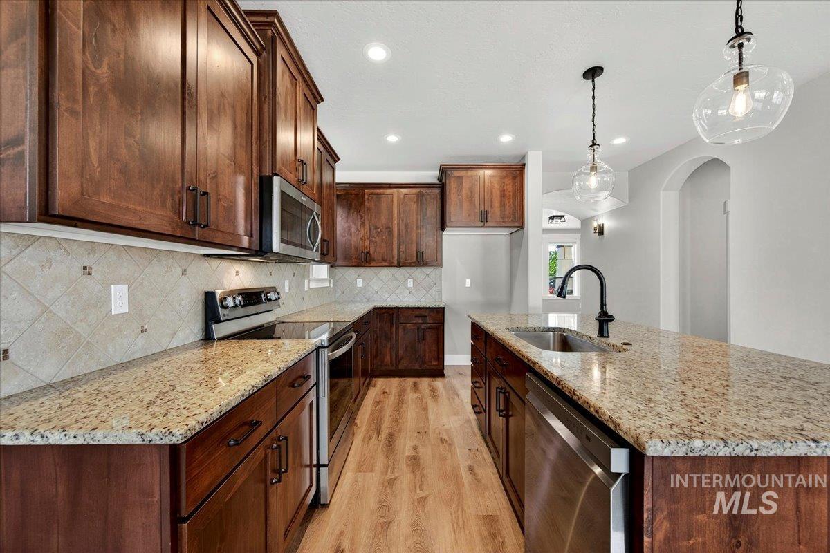 1289 West Christopher Drive Meridian, ID 83642 - Photo 15 of 50
