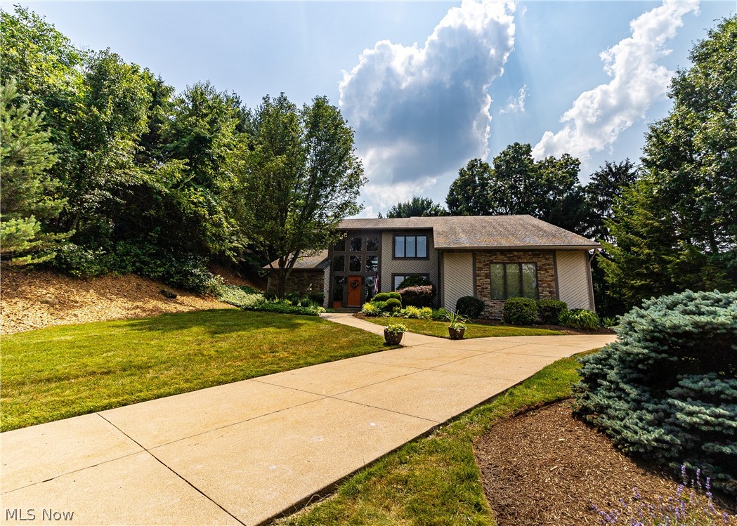 2995 Mill Ridge Circle Northwest Canton, OH 44708 - Photo 3 of 42 Gallery Image 3