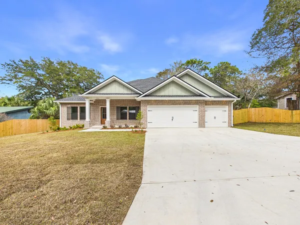 $739,800 | 324 Hillcrest Avenue, Valparaiso, FL 32580