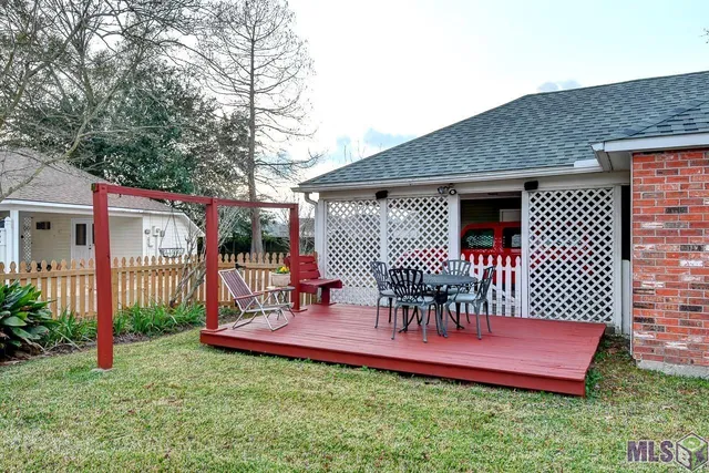 $249,000 | 210 Meadow Bend Drive, Baton Rouge, LA 70820