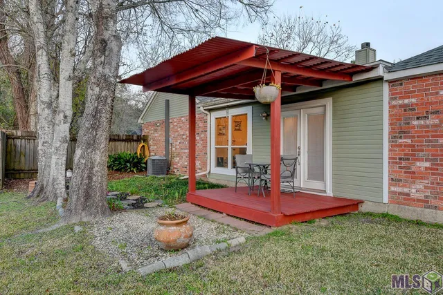 $249,000 | 210 Meadow Bend Drive, Baton Rouge, LA 70820