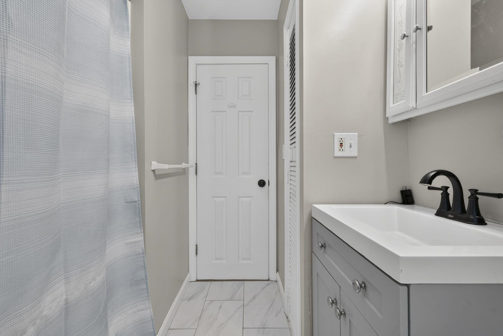 243 Gabrielle Street Manchester, NH 03103 - Photo 19 of 38