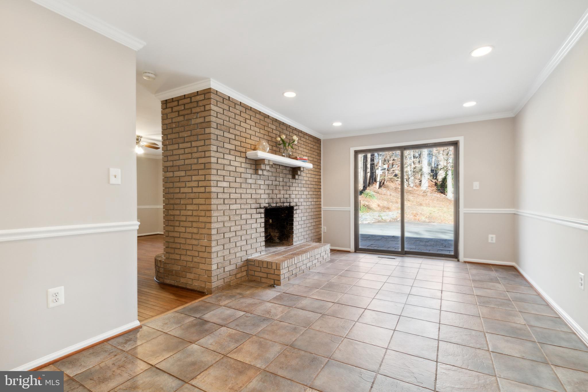 12353 Purcell Road Manassas, VA 20112 - Photo 3 of 25 Gallery Image 3