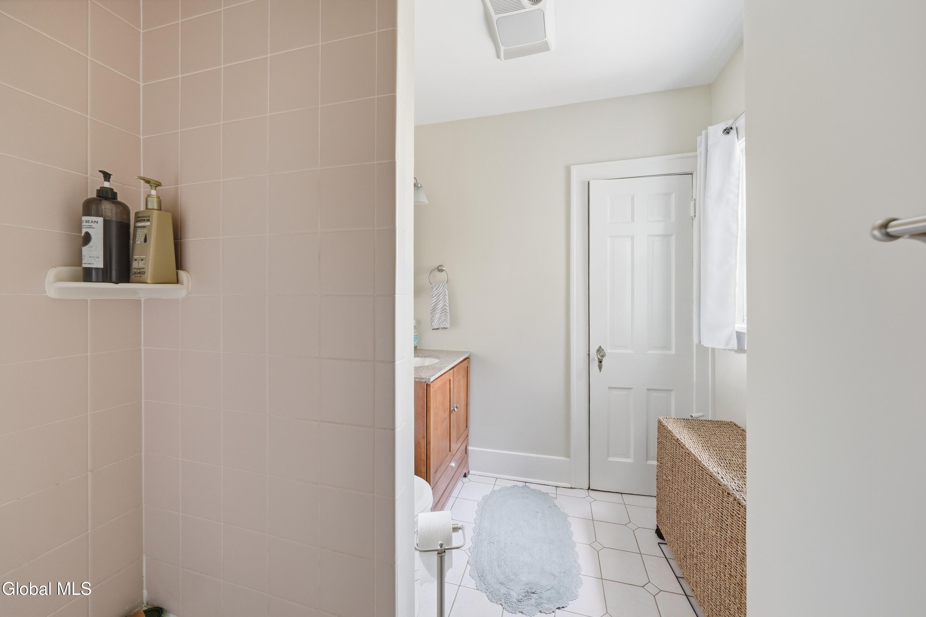 1117 Balltown Road Niskayuna, NY 12309 - Photo 22 of 39 DSC03190