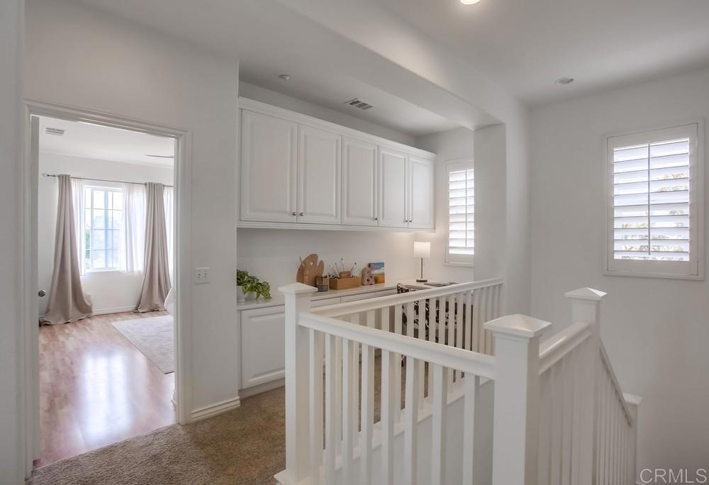 518 Beach Street Encinitas, CA 92024 - Photo 39 of 43 a bedroom with furniture and a window