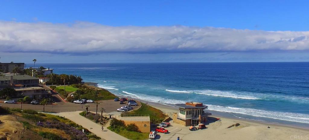 518 Beach Street Encinitas, CA 92024 - Photo 3 of 43 a view of an ocean and beach