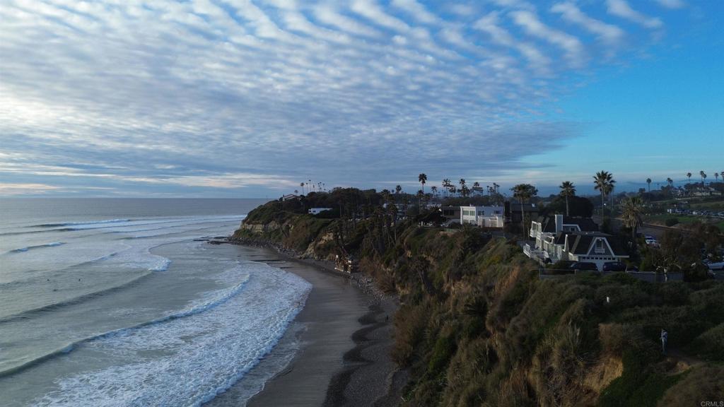518 Beach Street Encinitas, CA 92024 - Photo 5 of 43