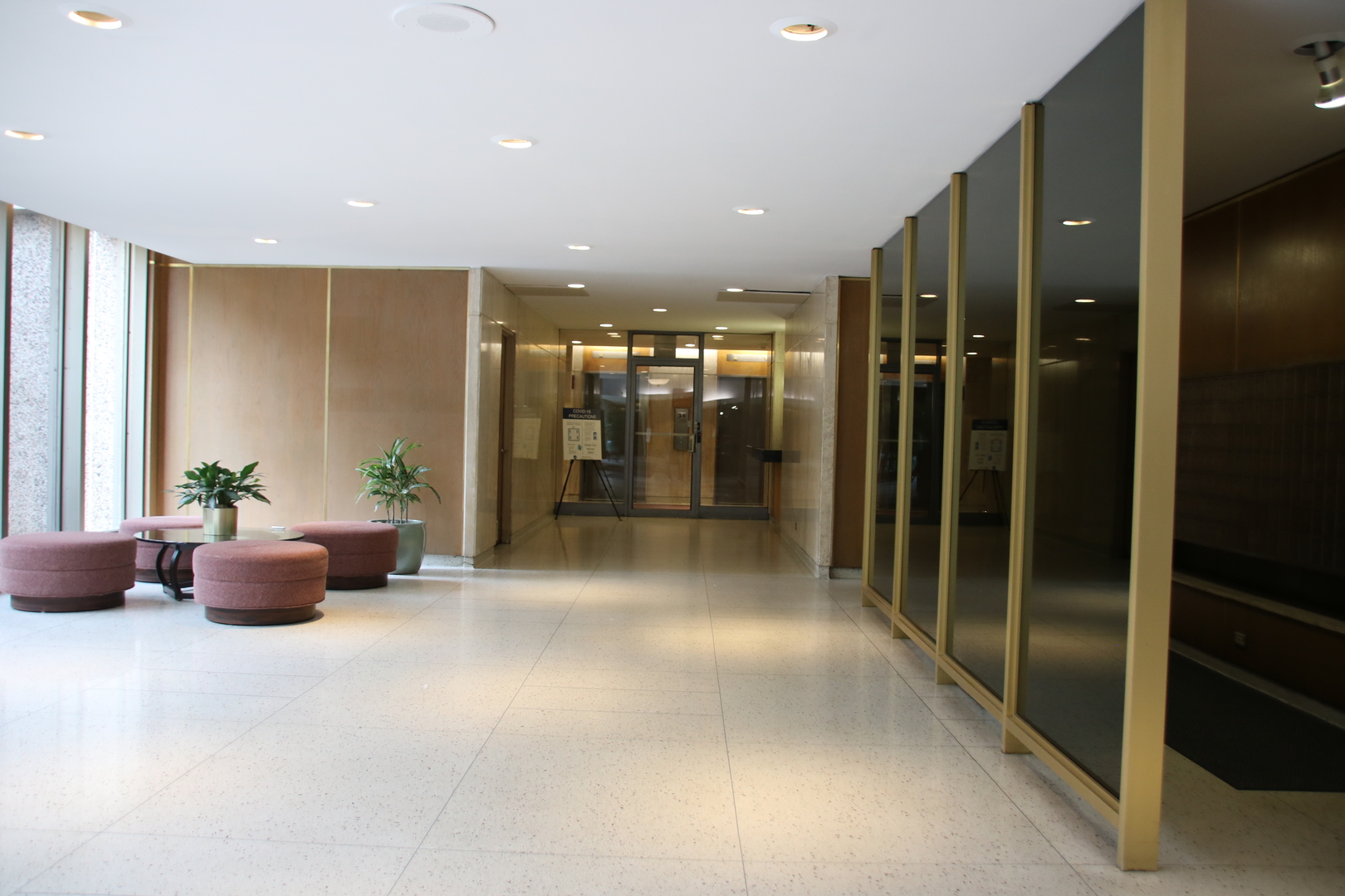 5701 North Sheridan Road, Unit 14E Chicago, IL 60660 - Photo 3 of 24