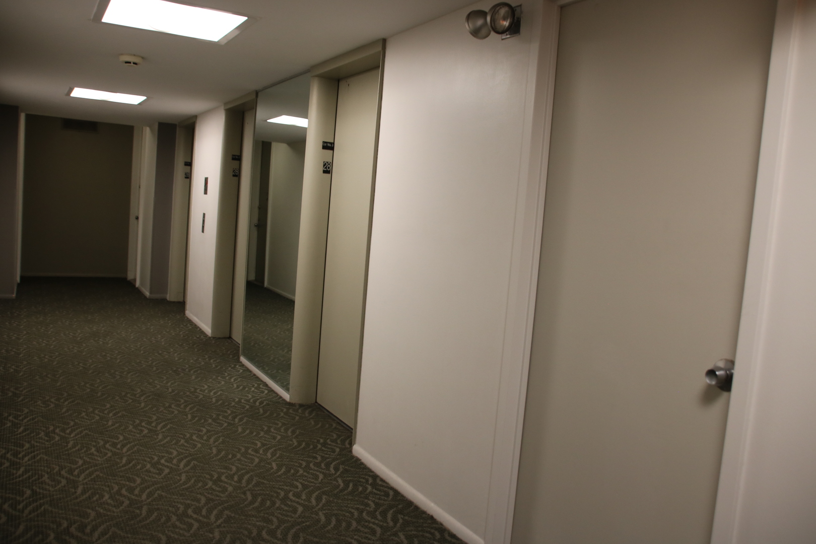 5701 North Sheridan Road, Unit 14E Chicago, IL 60660 - Photo 8 of 24