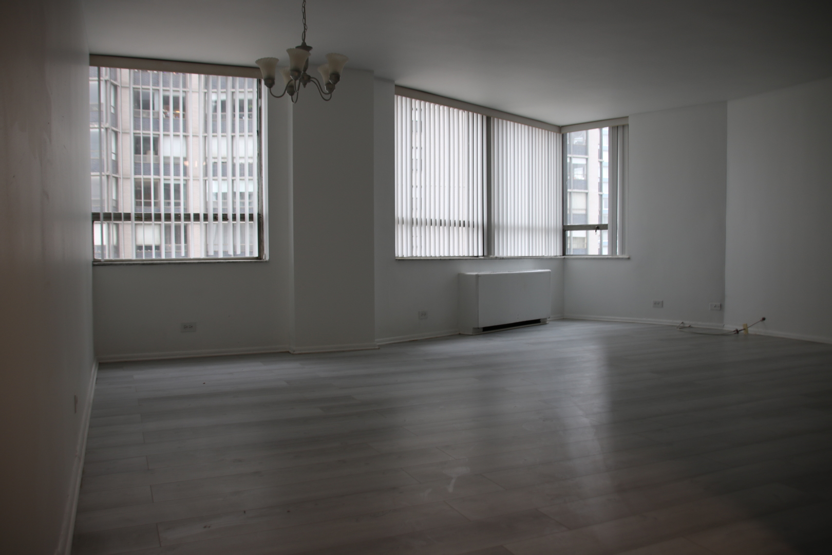 5701 North Sheridan Road, Unit 14E Chicago, IL 60660 - Photo 9 of 24