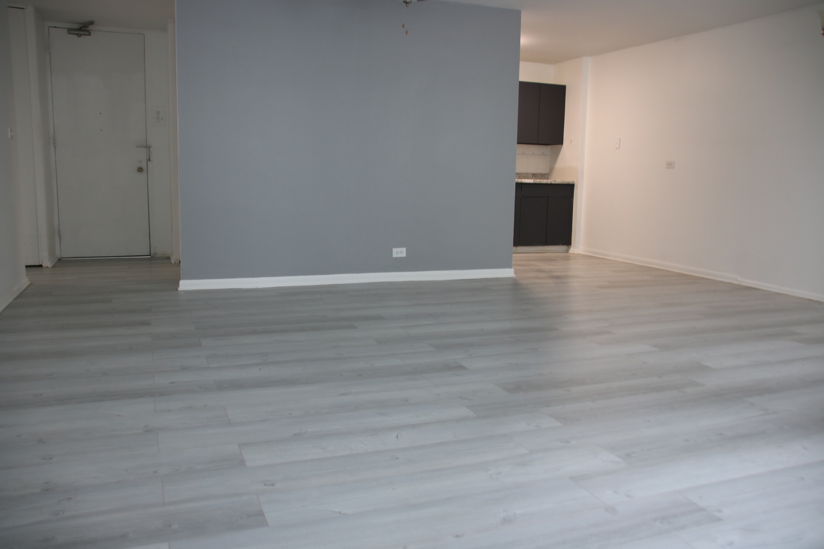 5701 North Sheridan Road, Unit 14E Chicago, IL 60660 - Photo 10 of 24