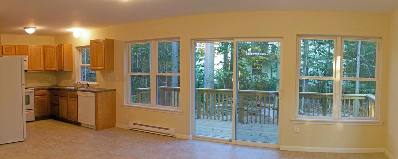 G383 Deerfield Road Tobyhanna, PA 18466 - Photo 2 of 5 Kitchen/Dinnig Room