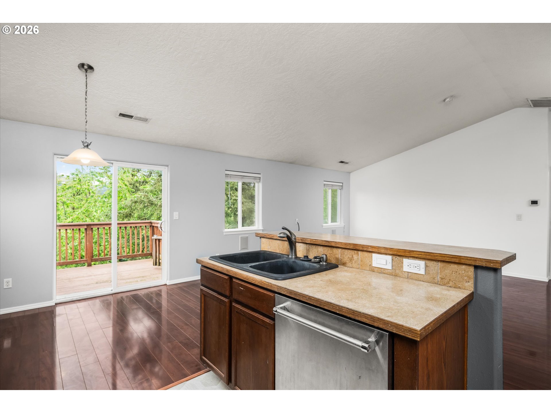 553 South 48th Place Springfield, OR 97478 - Photo 6 of 30 Dining Area
