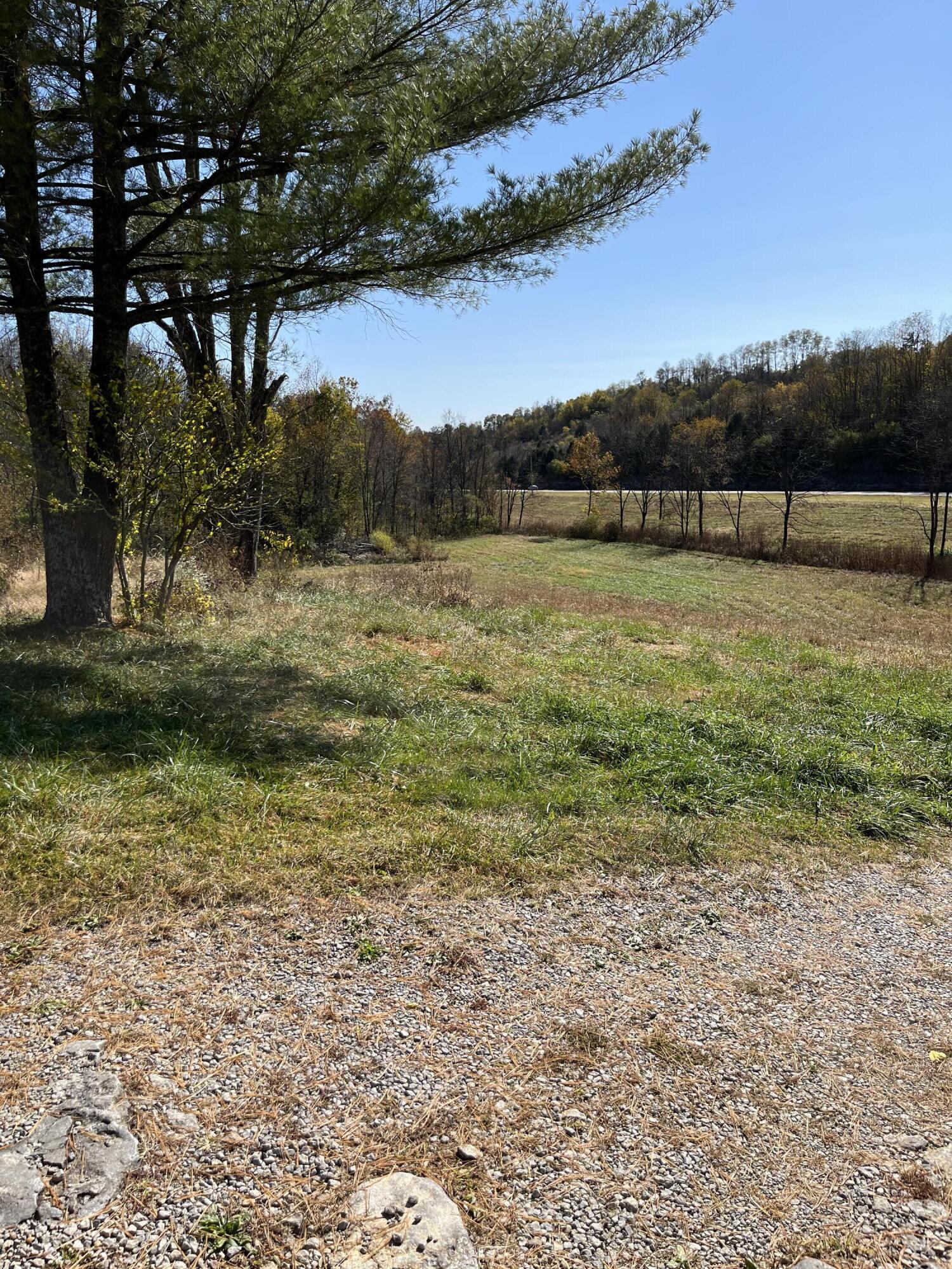 5934 Irvine Road Winchester, KY 40391 - Photo 16 of 34 DB9480C2-7022-4C5A-A17A-4DDEA9E955F2