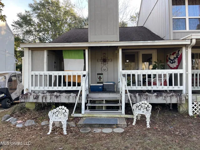 $165,000 | 212 Highpoint Drive, Diamondhead, MS 39525