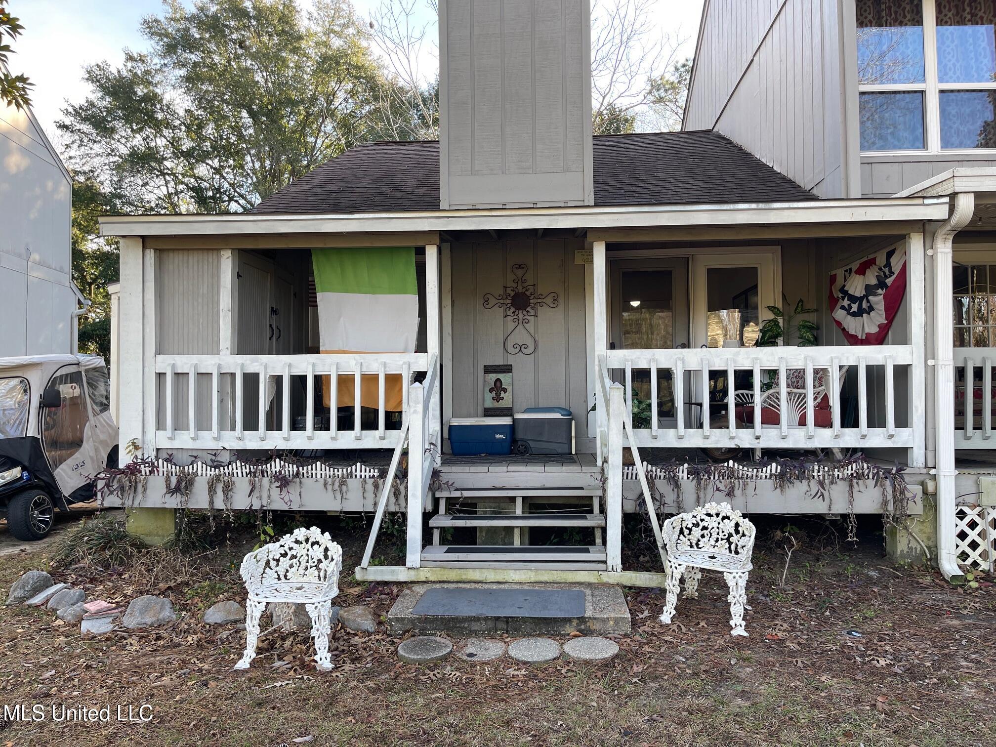 212 Highpoint Drive Diamondhead, MS 39525 - Photo 21 of 31 Back Porch