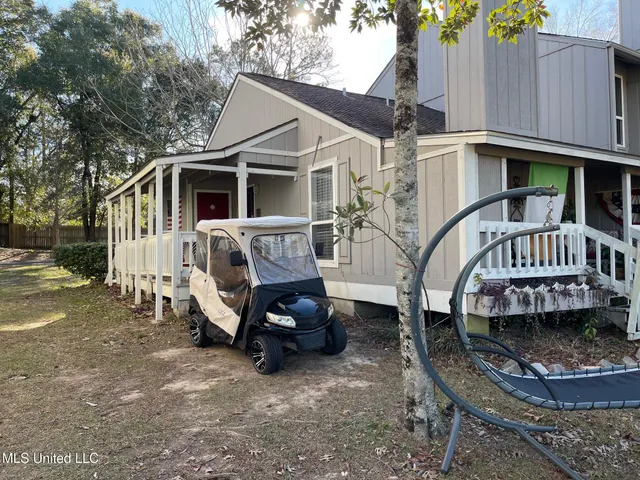 $165,000 | 212 Highpoint Drive, Diamondhead, MS 39525