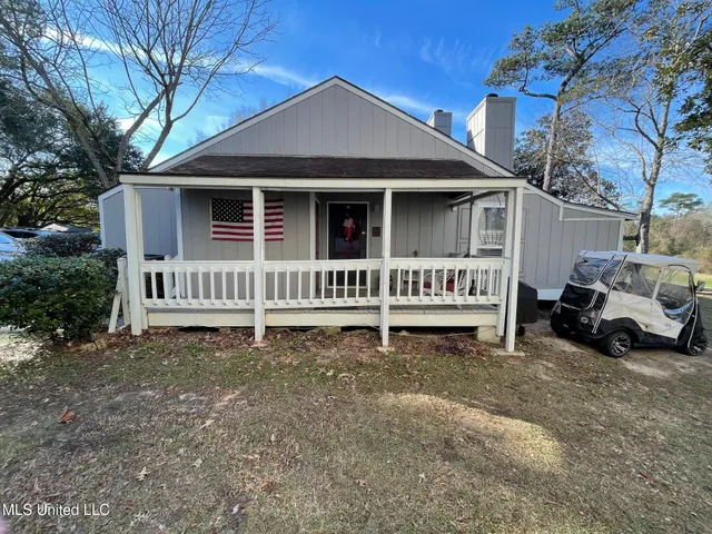 $165,000 | 212 Highpoint Drive, Diamondhead, MS 39525
