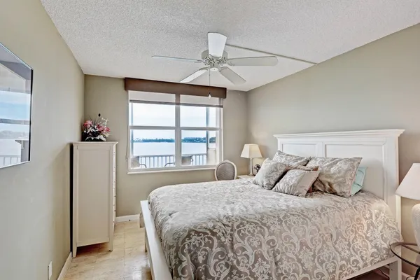 $3,500 | 1820 New Palm Way, Unit 201, Boynton Beach, FL 33435