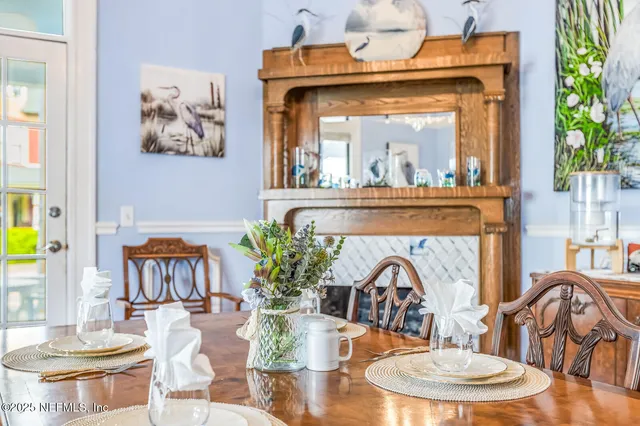 $2,500,000 | 102 South 7th Street, Fernandina Beach, FL 32034