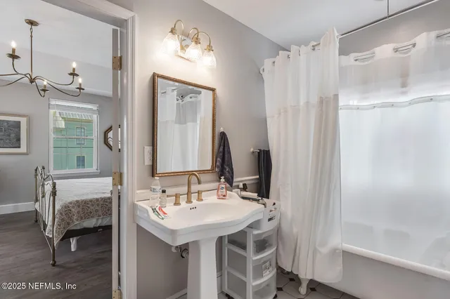 $2,500,000 | 102 South 7th Street, Fernandina Beach, FL 32034