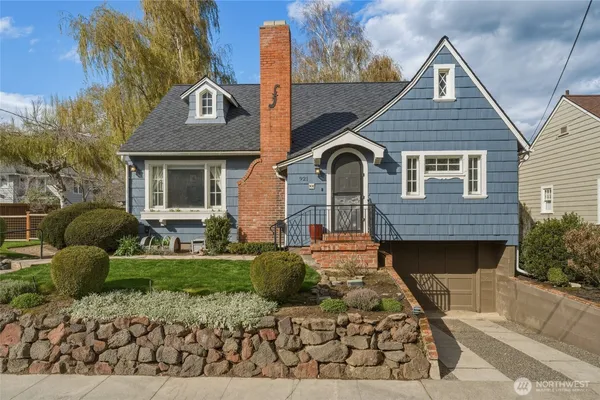 $599,999 | 921 University Street, Walla Walla, WA 99362