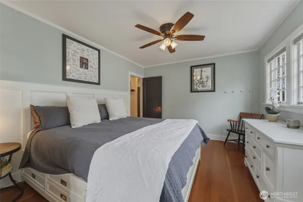 a view of walk in closet