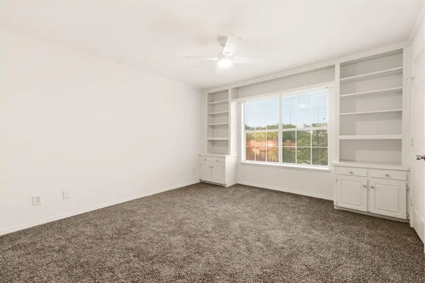$299,000 | 5200 Martel Avenue, Unit 18D, Dallas, TX 75206