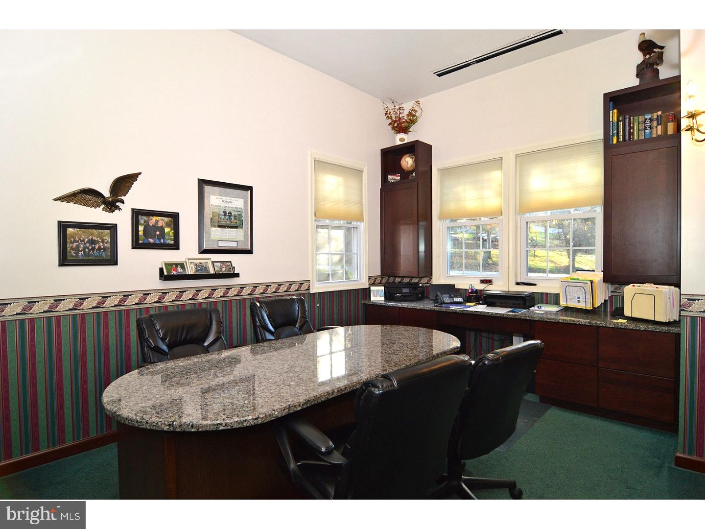 4502 Farming Ridge Boulevard Reading, PA 19606 - Photo 20 of 24 Office / Study
