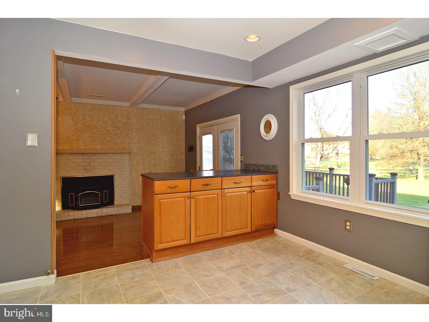 4502 Farming Ridge Boulevard Reading, PA 19606 - Photo 10 of 24 Kitchen
