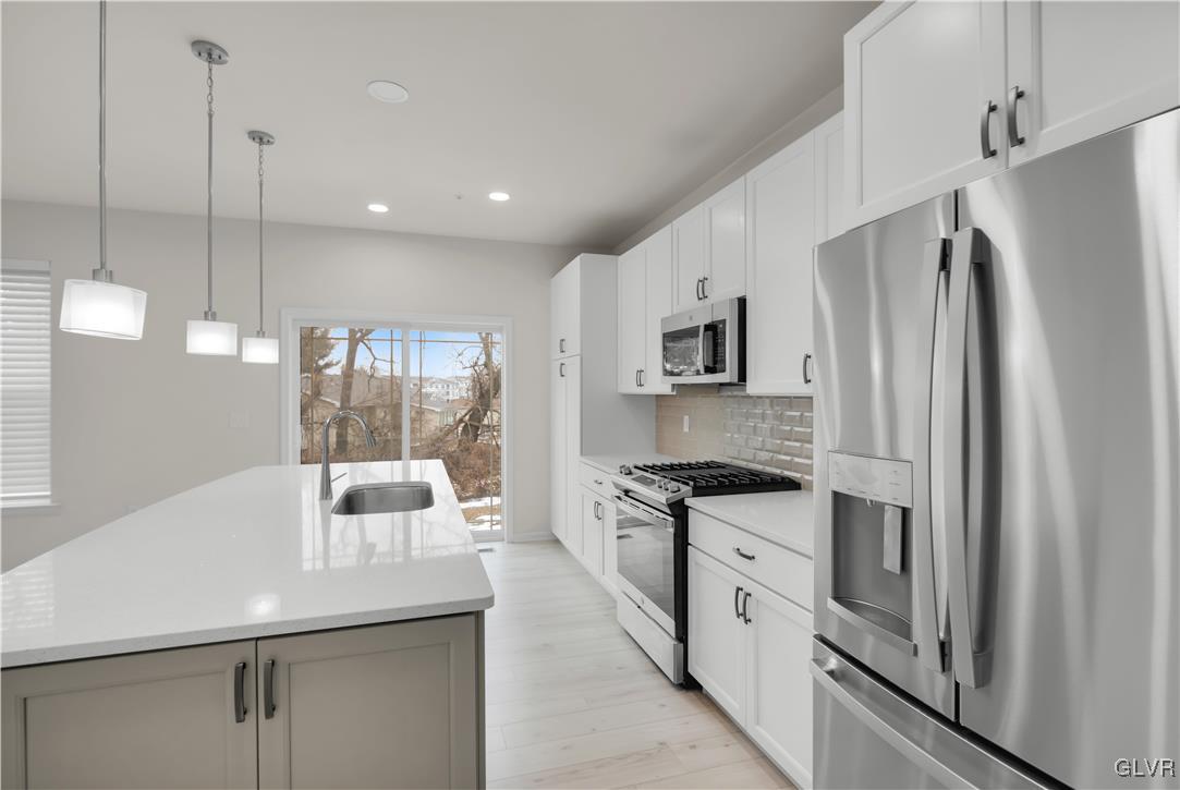4814 Daisy Road Allentown, PA 18104 - Photo 11 of 33 SS Appliances