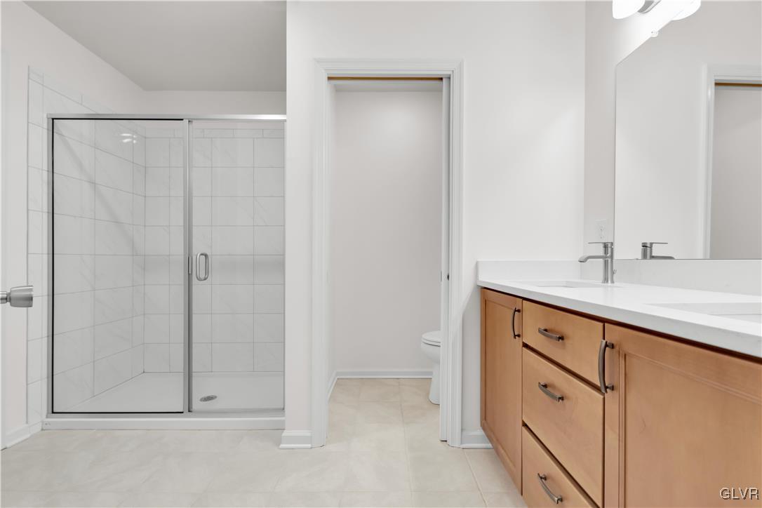 4814 Daisy Road Allentown, PA 18104 - Photo 20 of 33 Tile Shower