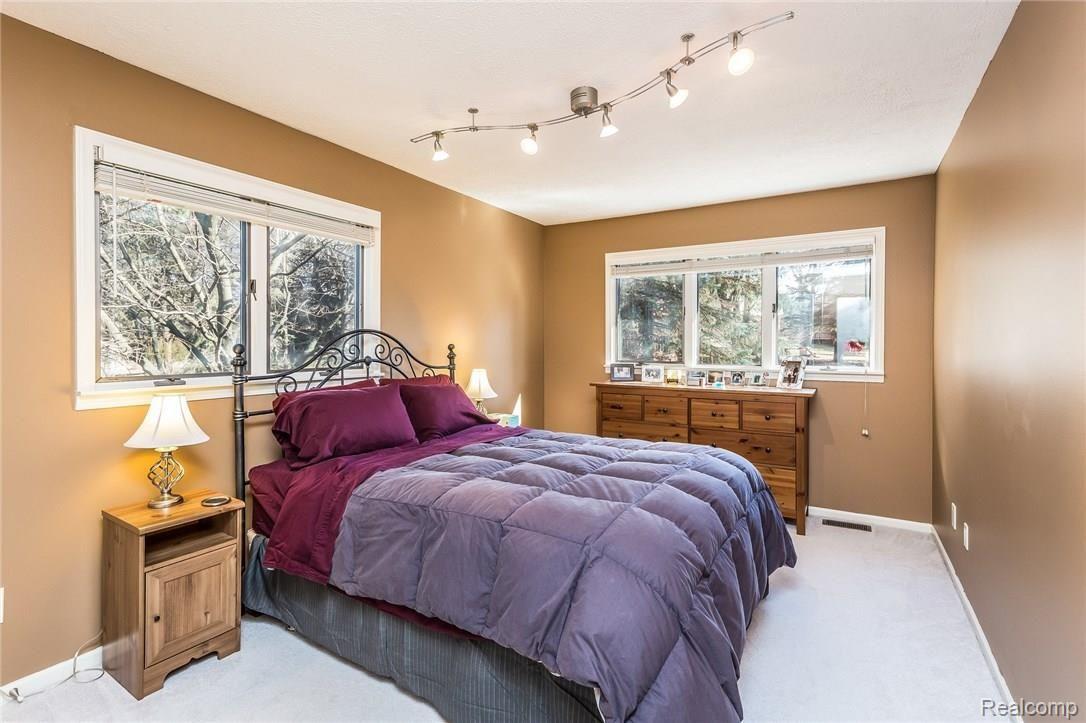 865 Box Canyon Court Rochester, MI 48309 - Photo 21 of 51 022-Bedroom-3748209-medium.jpg