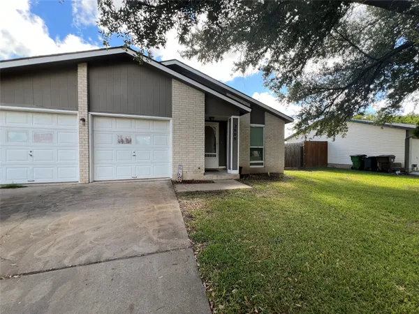 $1,755 | 2000 Easton Drive, Round Rock, TX 78664