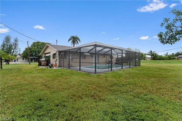 $2,000 | 312 Grovewood Avenue South, Lehigh Acres, FL 33936