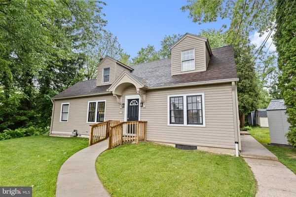 $325,000 | 20 Clayton Avenue, Lancaster, PA 17602